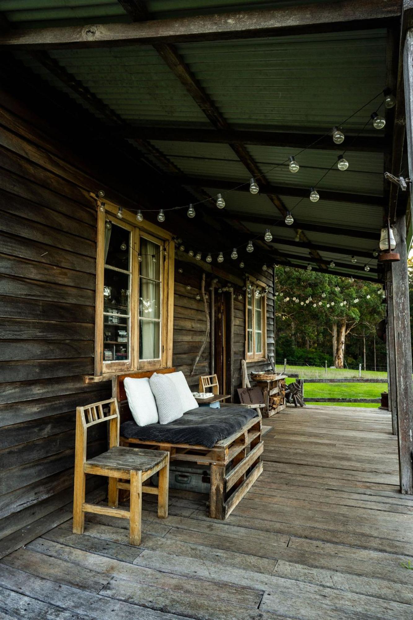Cosy Farmstay: Green Cabin At Whispering Woods Beedelup 외부 사진