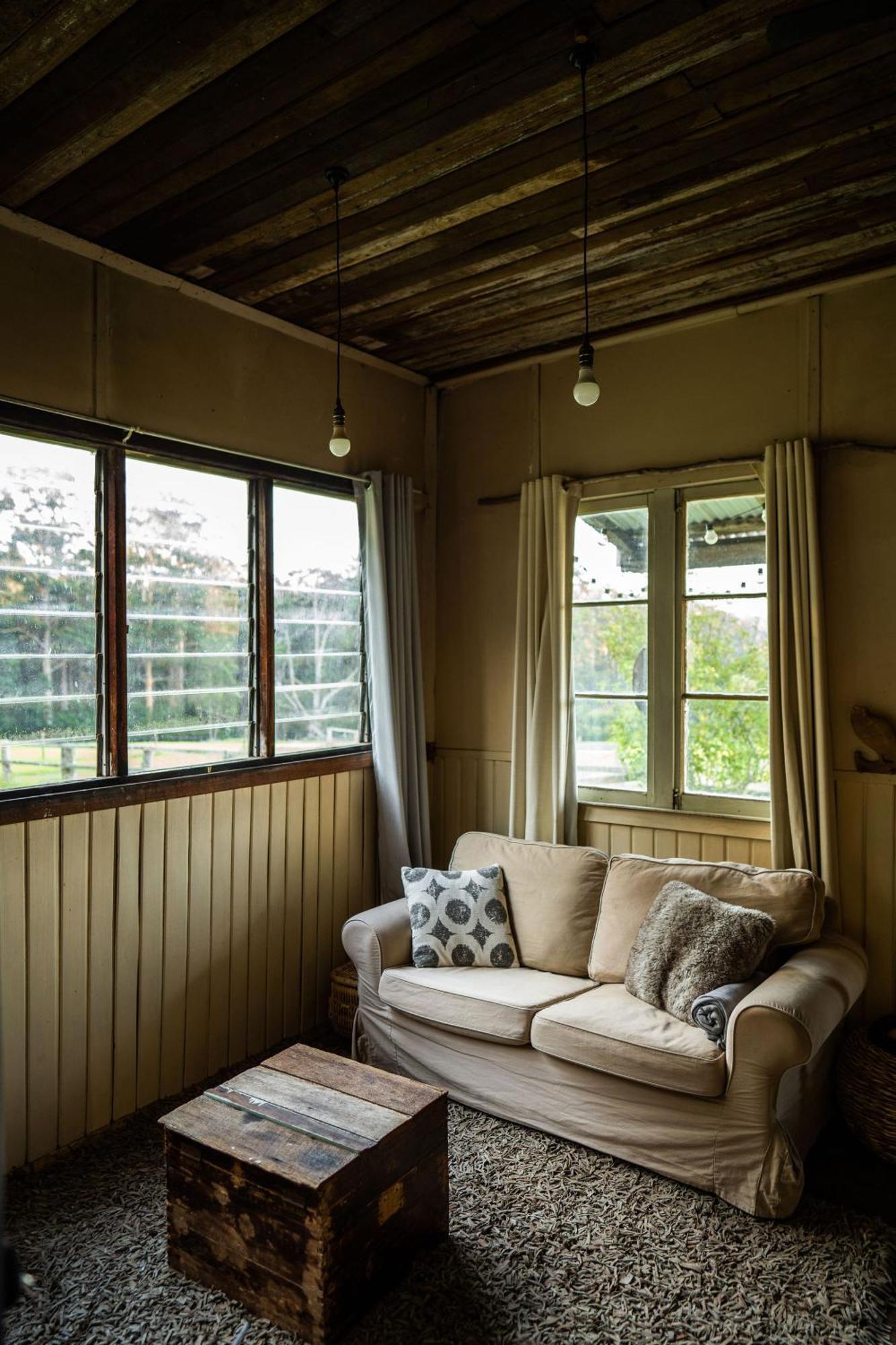 Cosy Farmstay: Green Cabin At Whispering Woods Beedelup 외부 사진